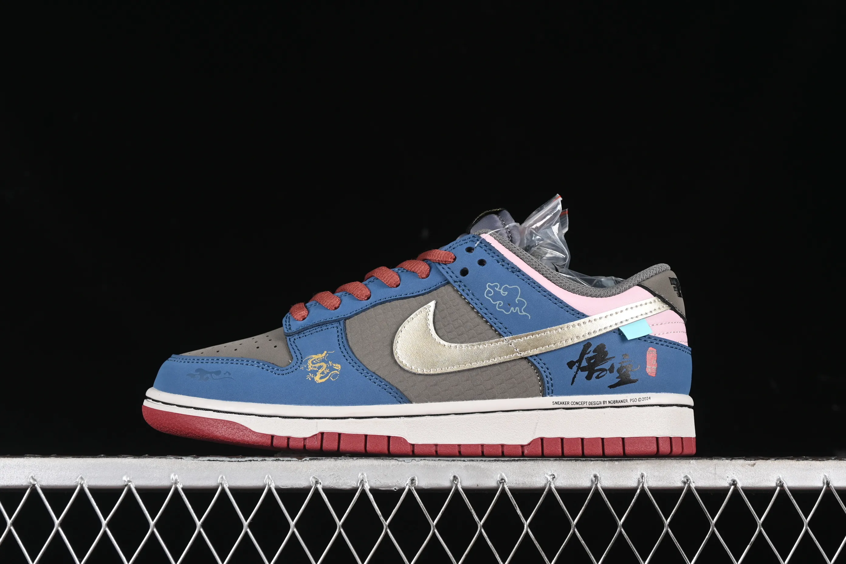 All Categories Nk SB Dunk Series Nk SB Dunk Low High-end Customized Low-top Sneakers C Version Nk Dunk Low Game Theme Black Myth Wukong Auspicious Cloud Dragon Pattern Deconstructed Retro Low-top Casual Sneakers DV2433-109